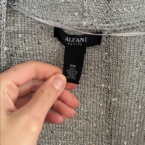 5 tops - Picture 17 of 17